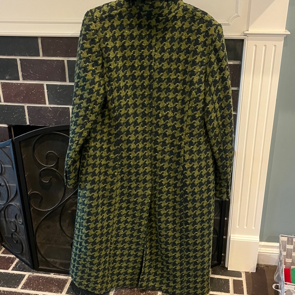 Oilily Houndstooth Wool/Carpet Coat 
42 or M-L - Picture 9 of 17
